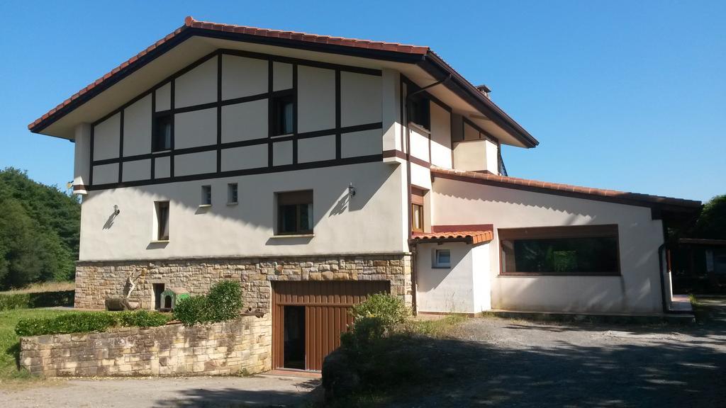 Casa Rural Ibarrondo Etxea Mungia Exteriör bild